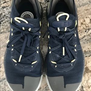 Under Armour Curry 6 ‘International Boulevard’